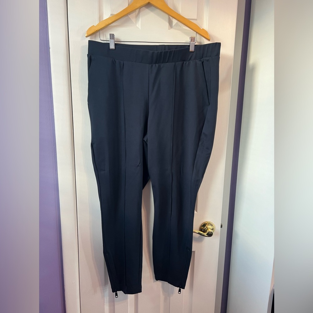 Universal Standard Moro Pocket Signature Ponte Pants, Size 18-20, NWT, Navy